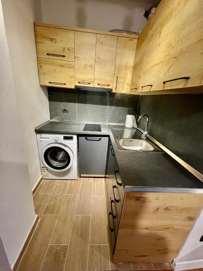 Keon Superb Studio Apartament Тирана Экстерьер фото