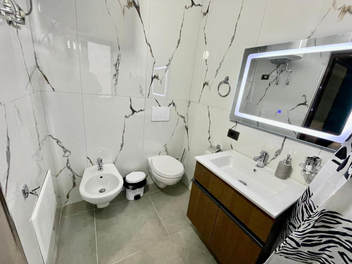 Keon Superb Studio Apartament Тирана Экстерьер фото